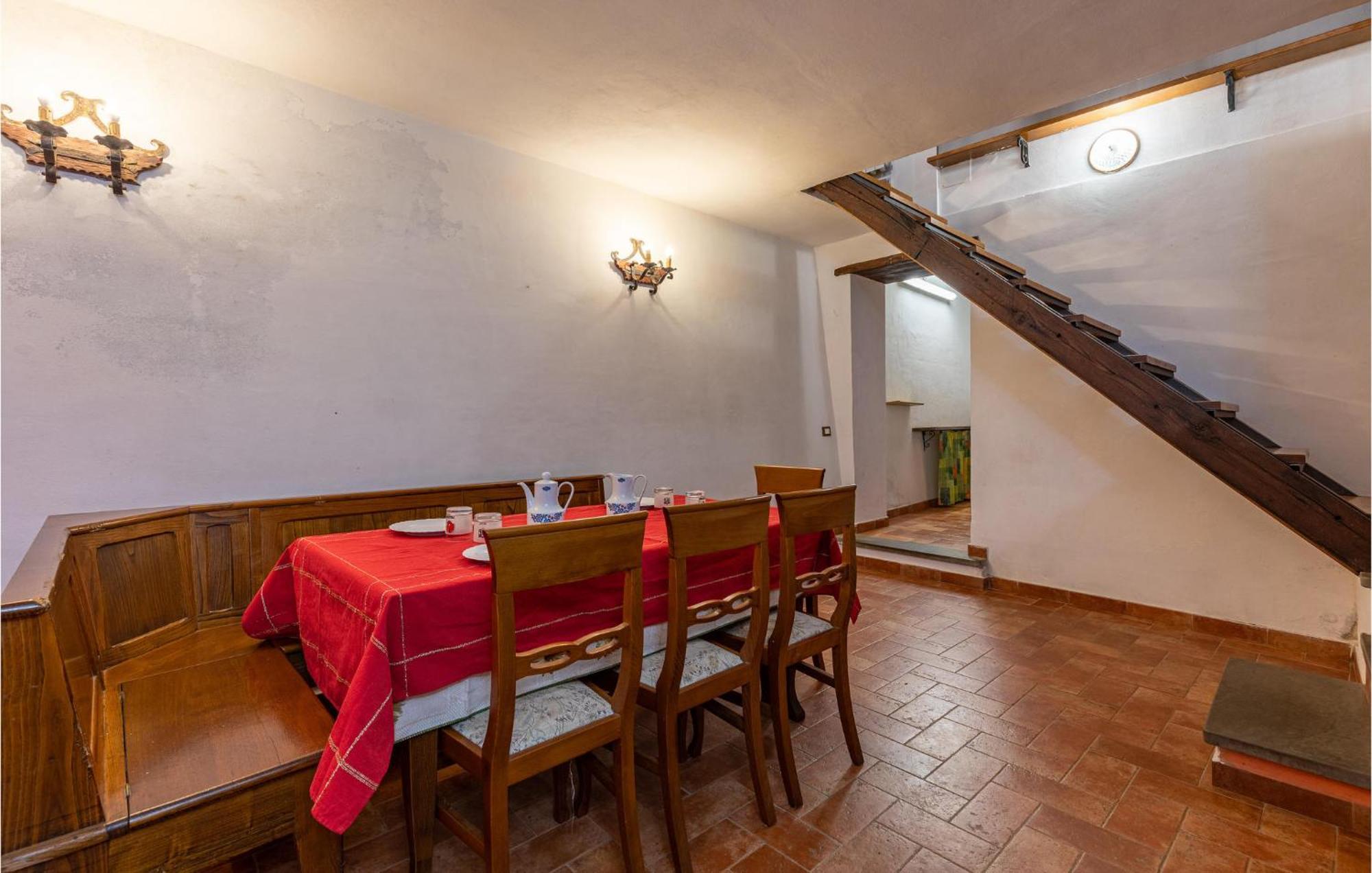 Awesome Home In Marliana With Kitchenette Zewnętrze zdjęcie