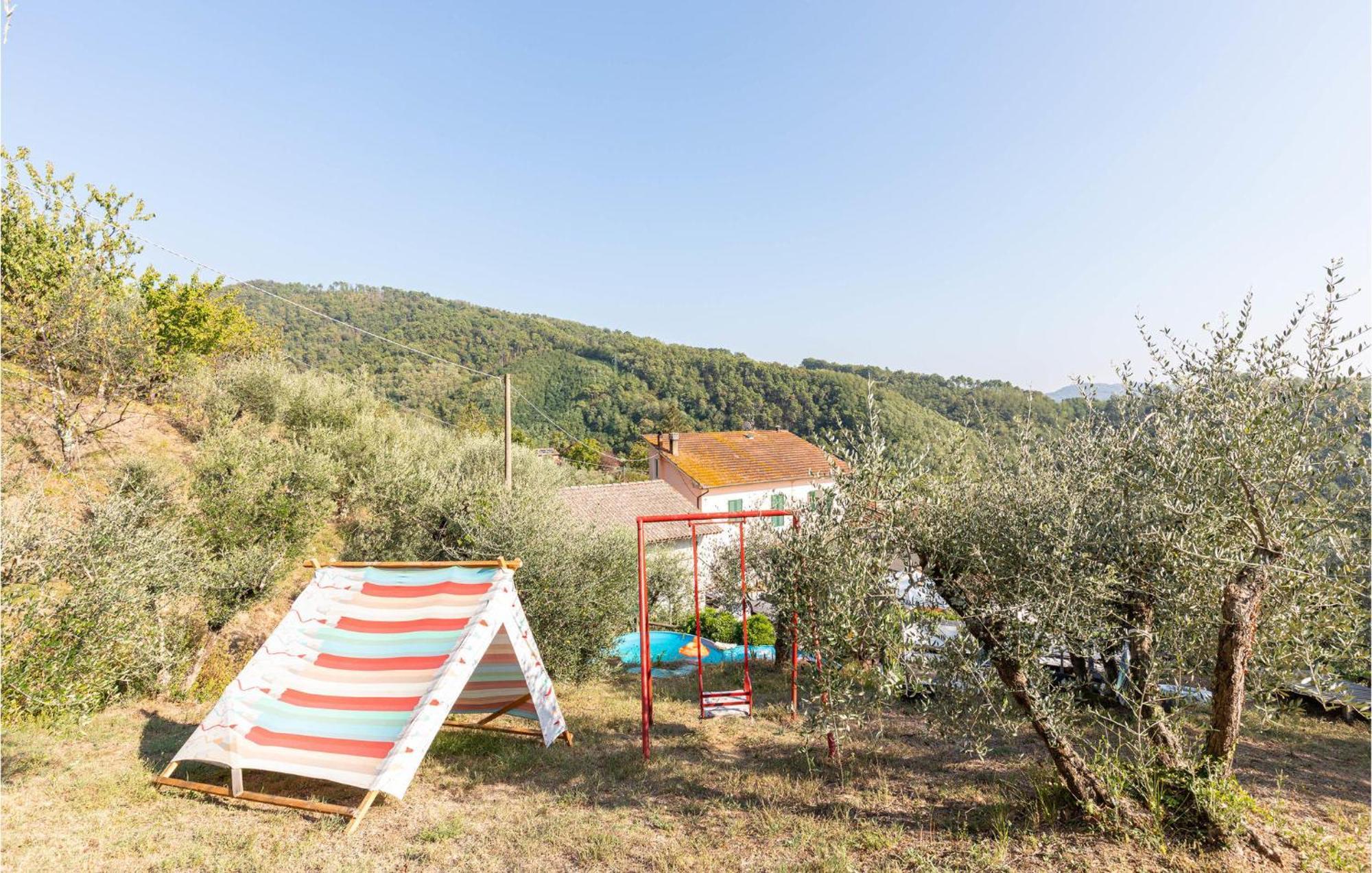 Awesome Home In Marliana With Kitchenette Zewnętrze zdjęcie