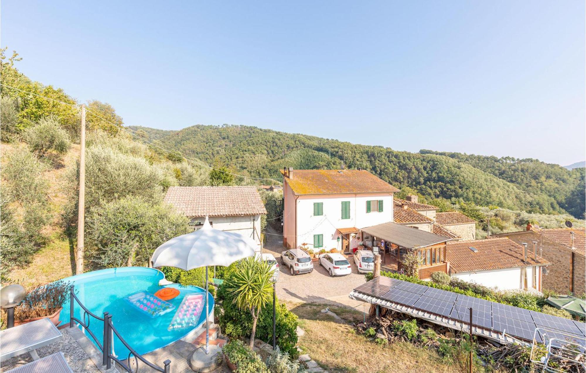 Awesome Home In Marliana With Kitchenette Zewnętrze zdjęcie