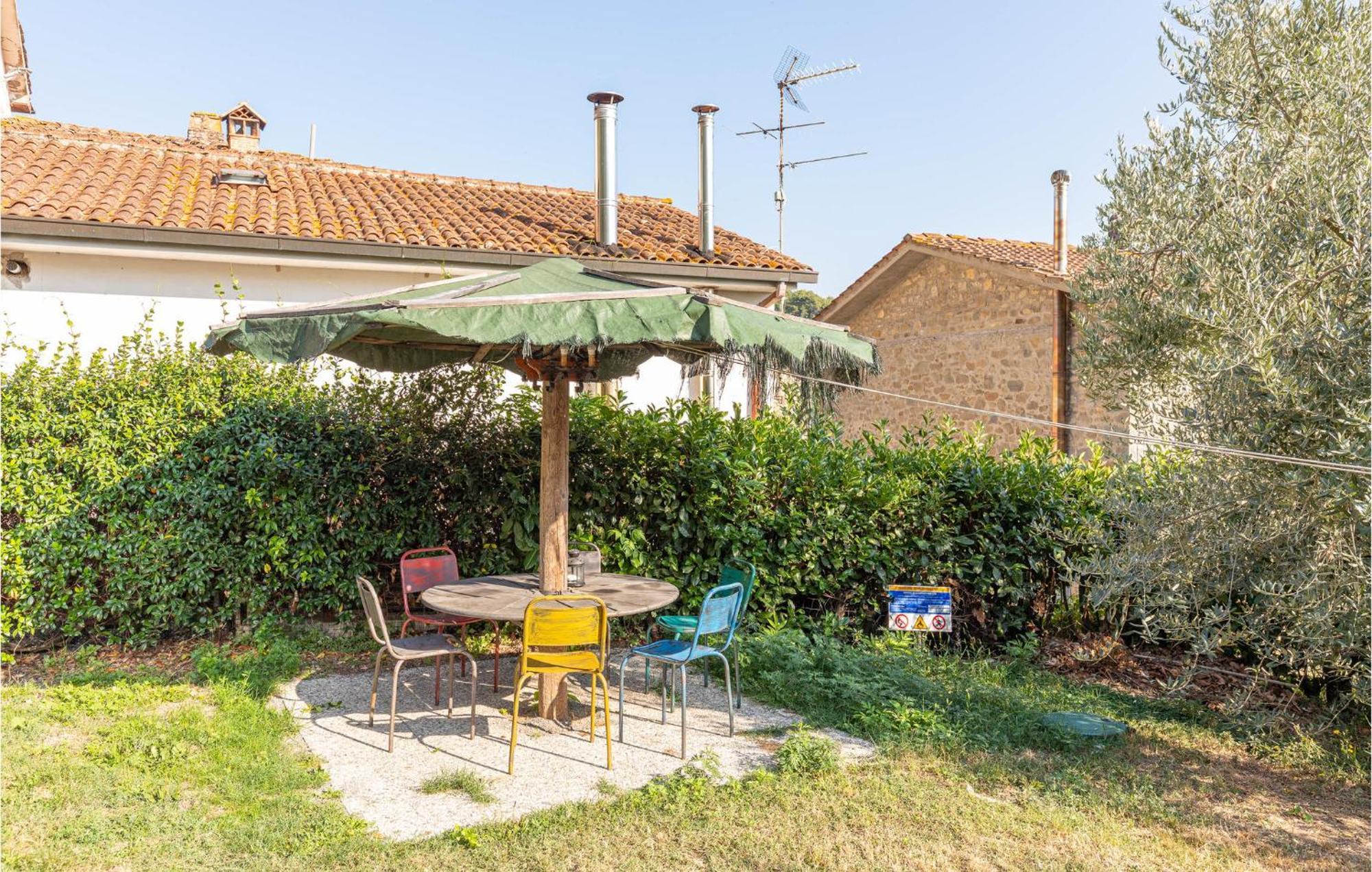 Awesome Home In Marliana With Kitchenette Zewnętrze zdjęcie