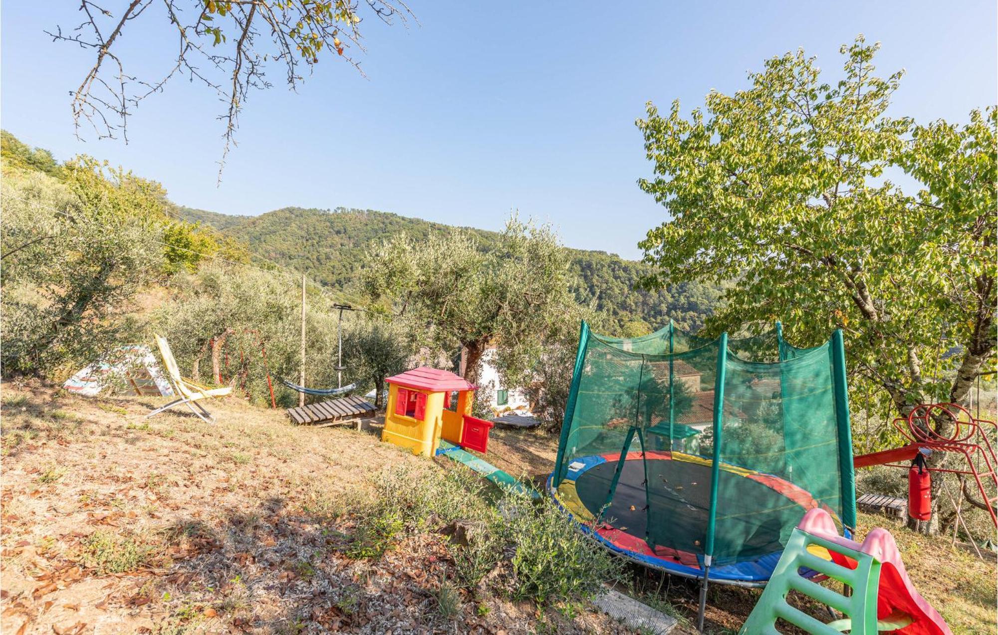 Awesome Home In Marliana With Kitchenette Zewnętrze zdjęcie