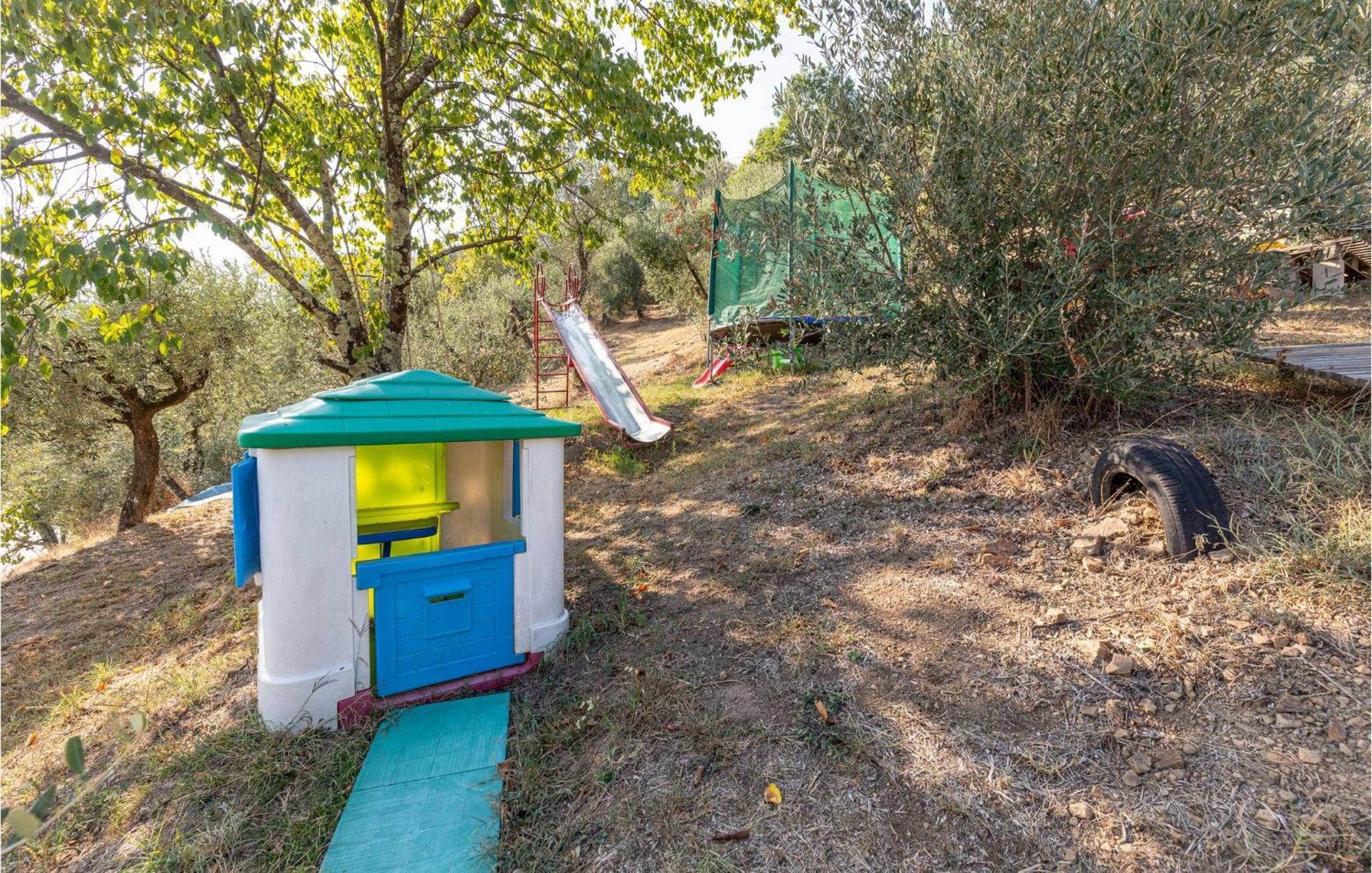 Awesome Home In Marliana With Kitchenette Zewnętrze zdjęcie